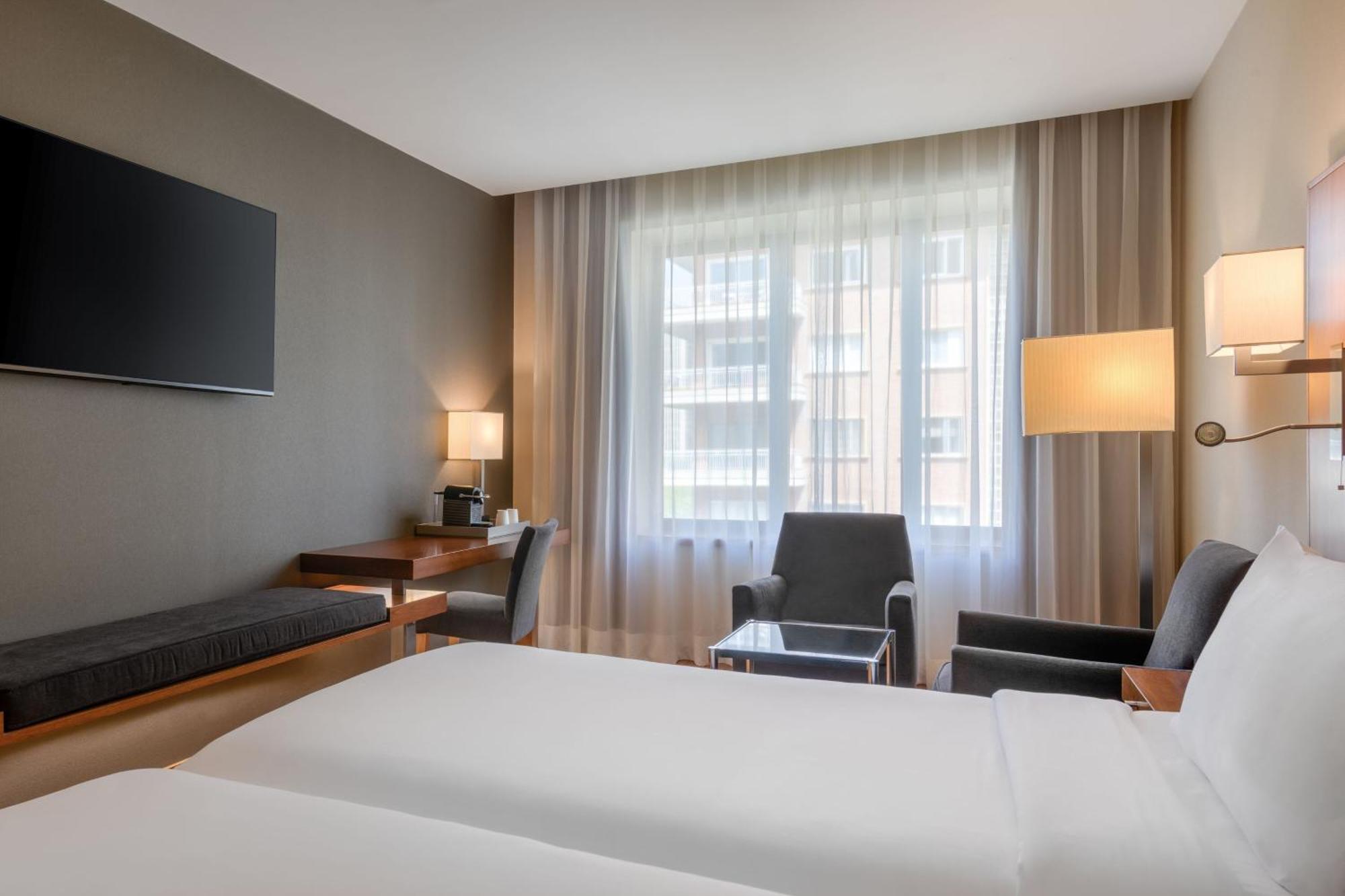 Ac Hotel Aitana By Marriott Мадрид Екстериор снимка