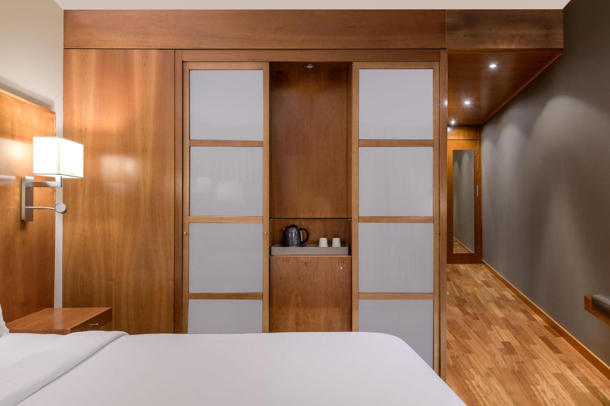 Ac Hotel Aitana By Marriott Мадрид Екстериор снимка
