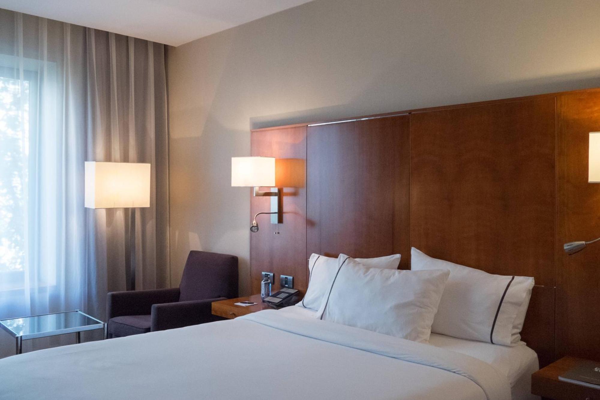 Ac Hotel Aitana By Marriott Мадрид Екстериор снимка